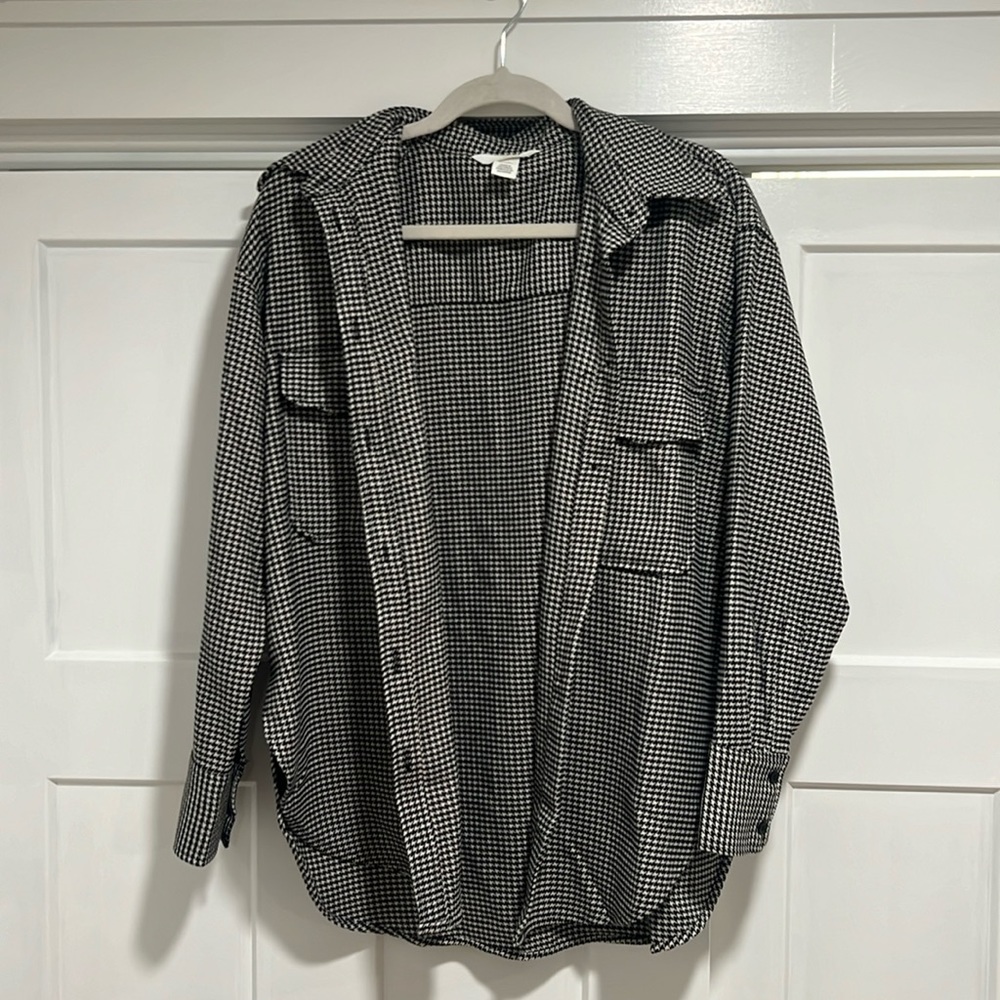 H&M Houndstooth Pattern Shacket - image 1